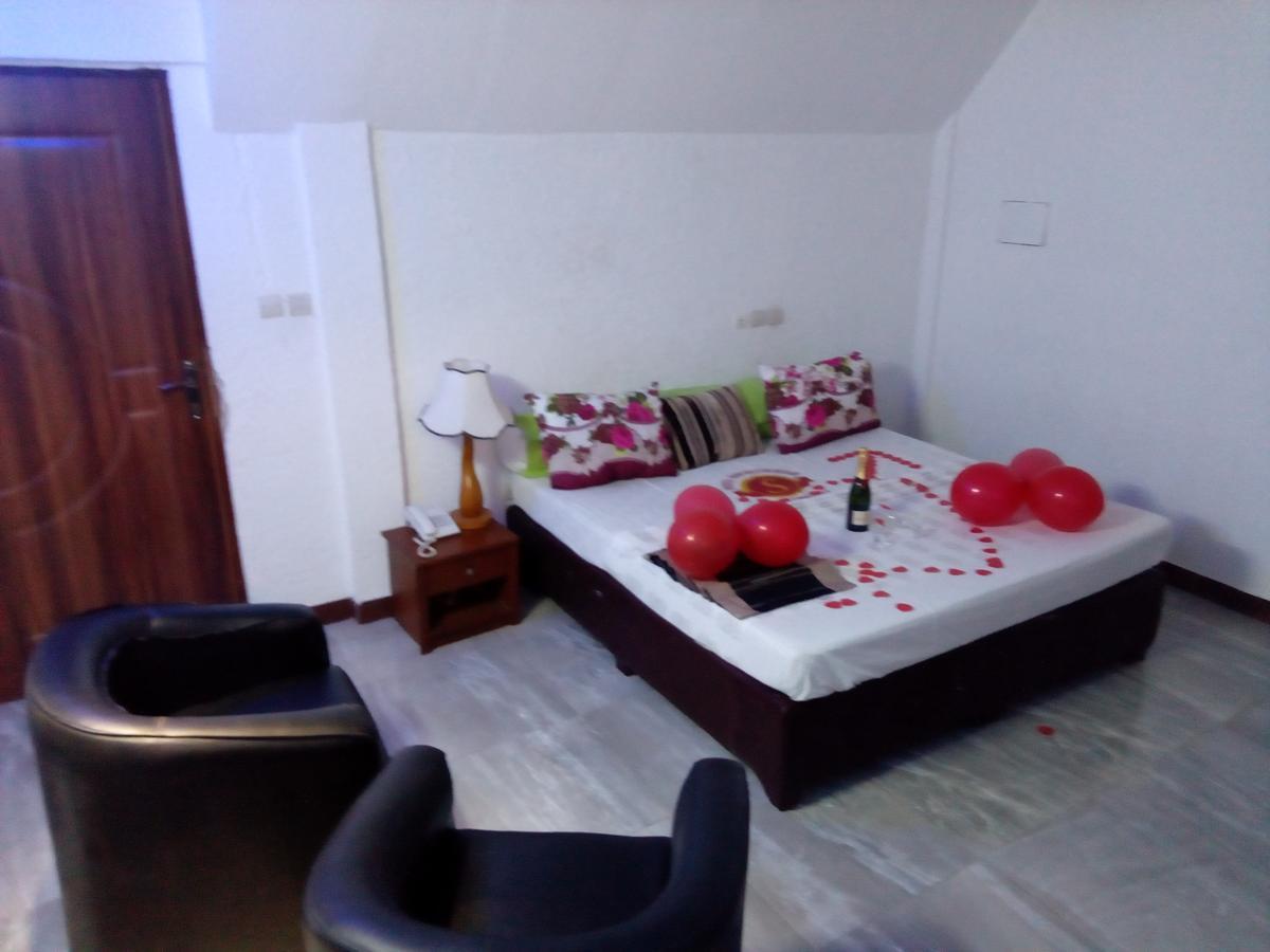 Senateur Hotel Agontinkon Cotonou Eksteriør bilde
