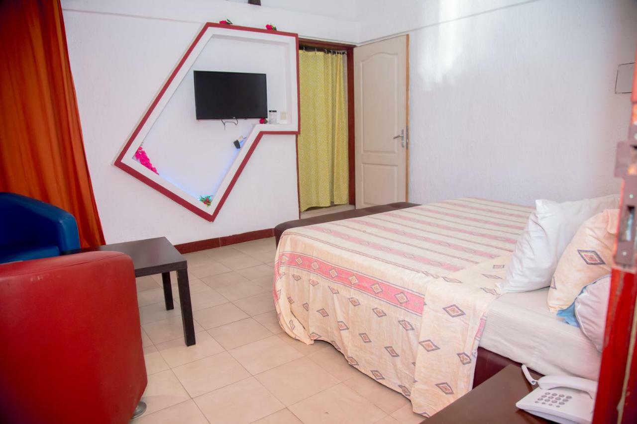 Senateur Hotel Agontinkon Cotonou Eksteriør bilde