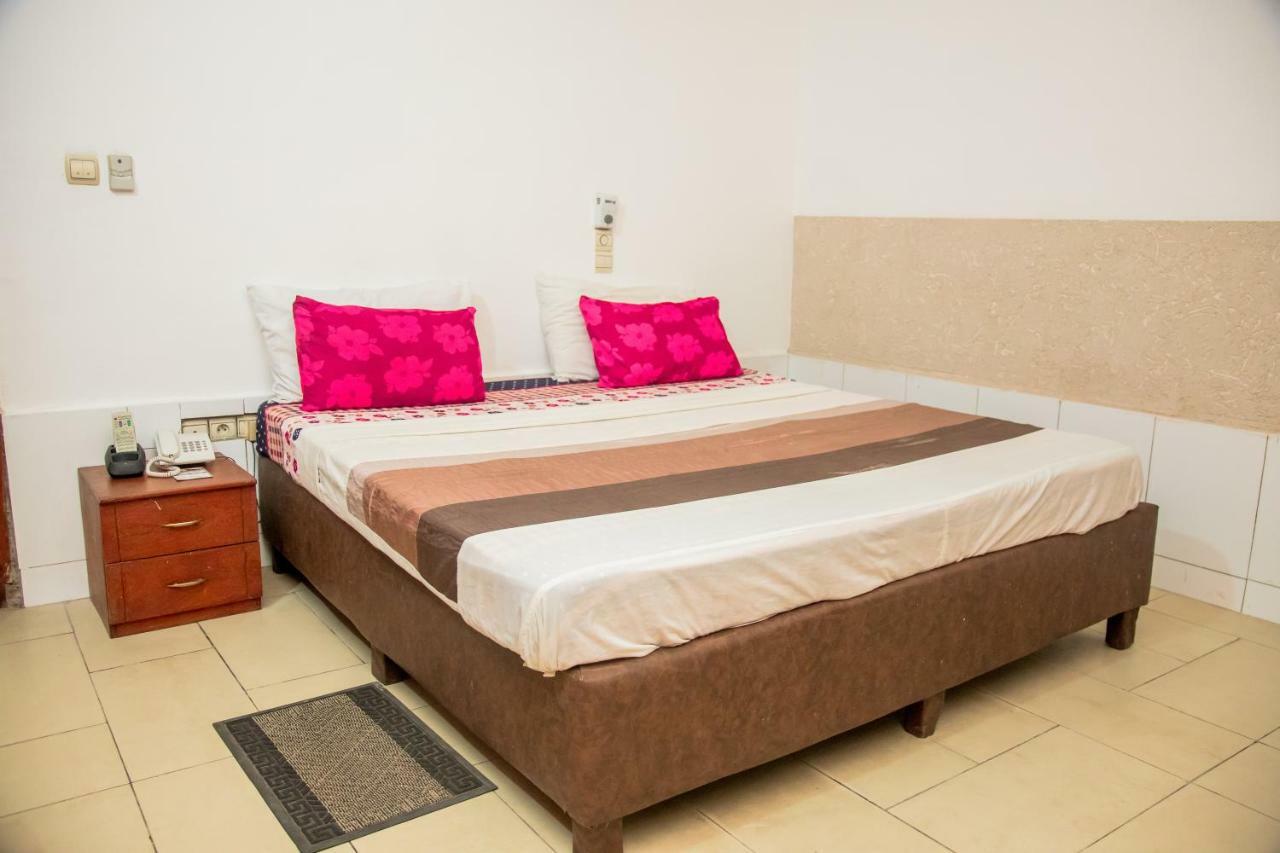 Senateur Hotel Agontinkon Cotonou Eksteriør bilde