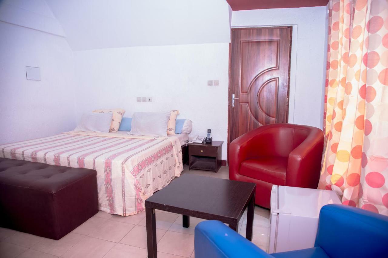 Senateur Hotel Agontinkon Cotonou Eksteriør bilde
